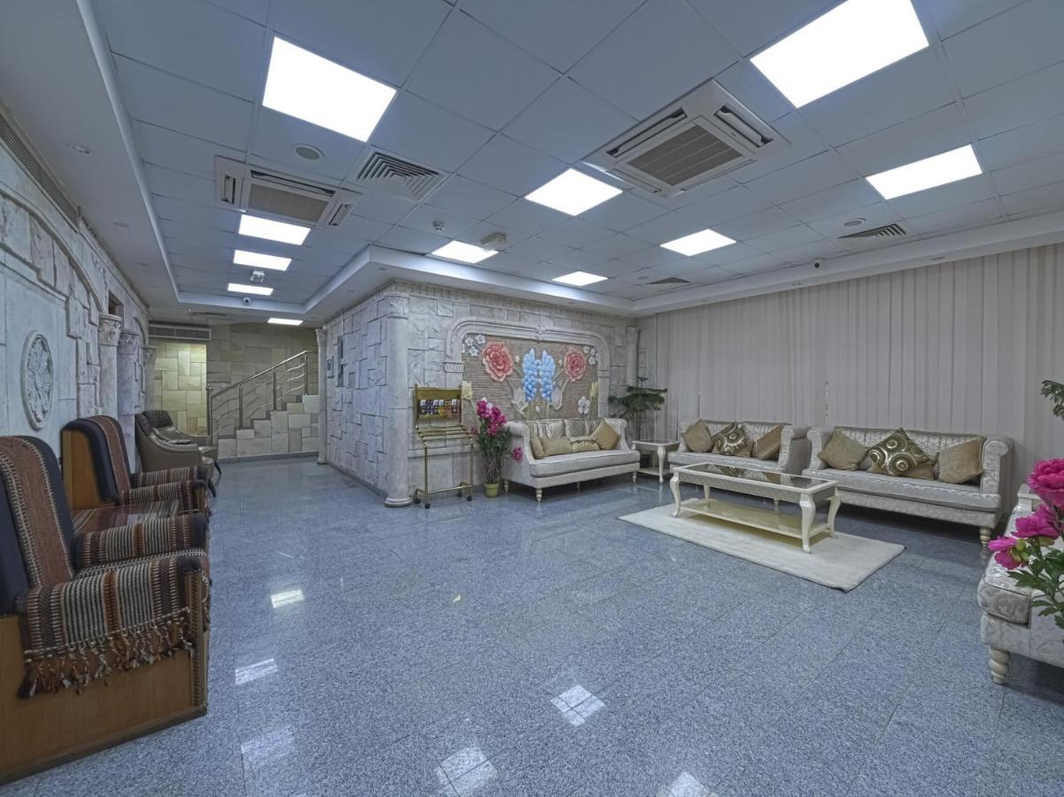 Platinium Hotel Apartments Seeb Bagian luar foto
